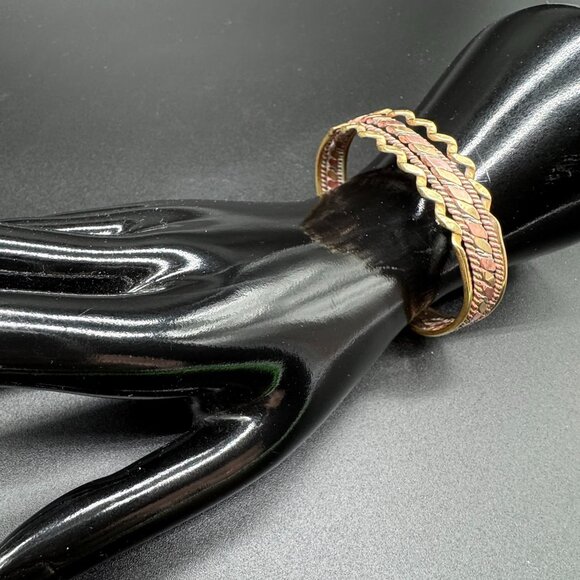 Vintage Artisan Mixed Metal Cuff Bracelet Brass Silver Cooper Tooled Twisted - Picture 3 of 3